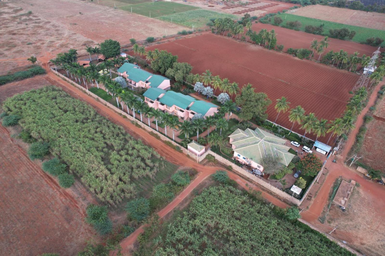 Krishna Heritage Resort Бадамі Екстер'єр фото