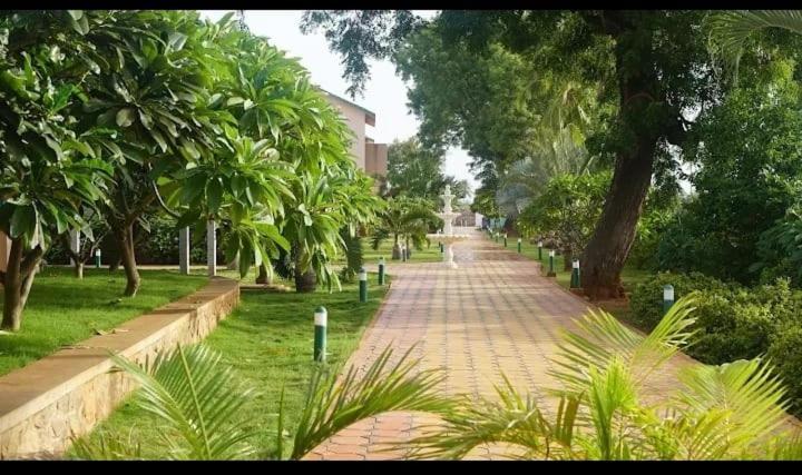 Krishna Heritage Resort Бадамі Екстер'єр фото